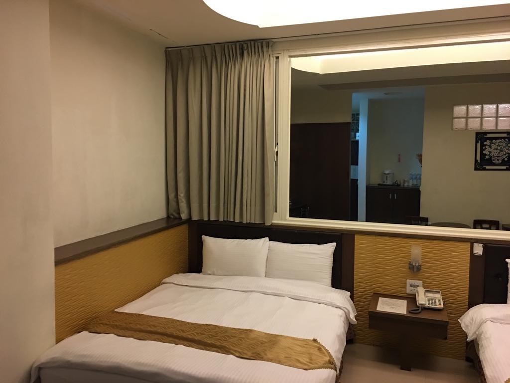 Ri Yue Hu Pan Resort Юйчи Экстерьер фото