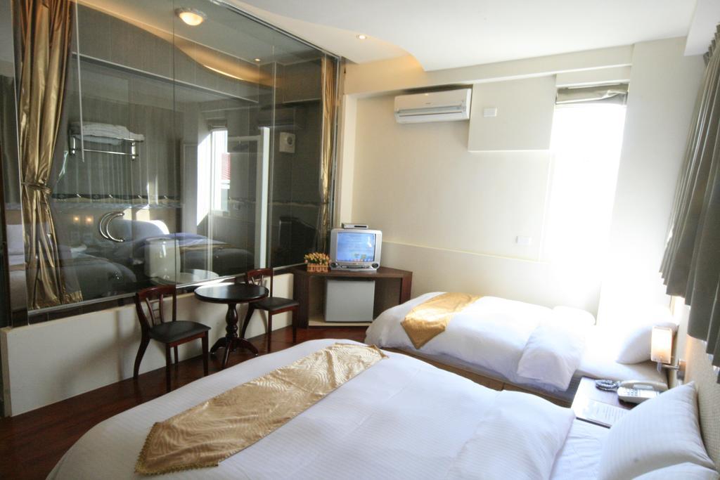 Ri Yue Hu Pan Resort Юйчи Экстерьер фото
